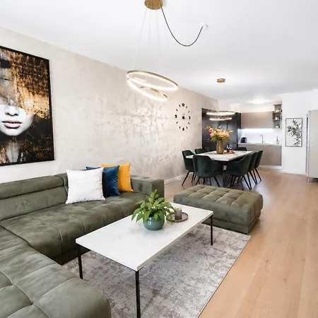 Capsula Luxury - Garden Lounge, Grill And Free Parking * أوماغ