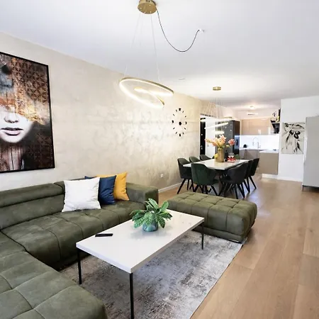 Capsula Luxury Apartment Umag