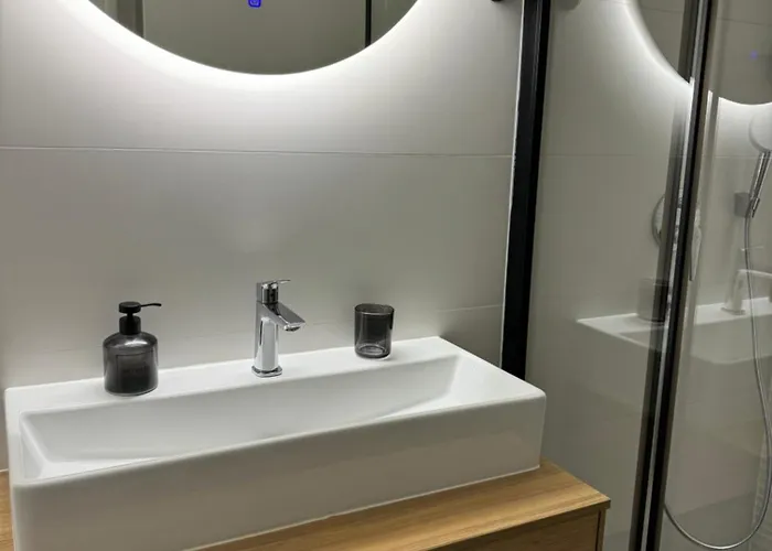 Capsula Luxury 아파트 우마그